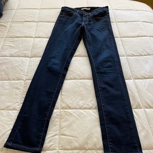 Levi’s Slimming Skinny 5 Pocket Jean 27x32